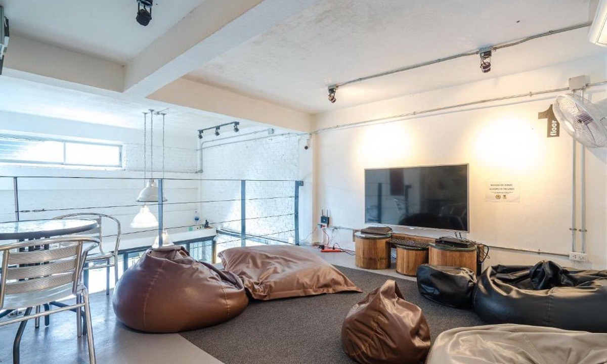 Ban Phan Thom Hostel | Bangkok Nomad Hostel
