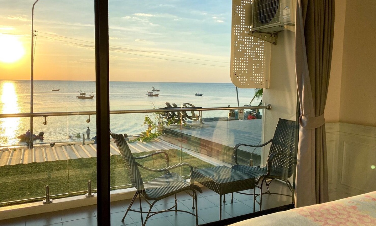 Saen Suk House | Sea Sand Trees