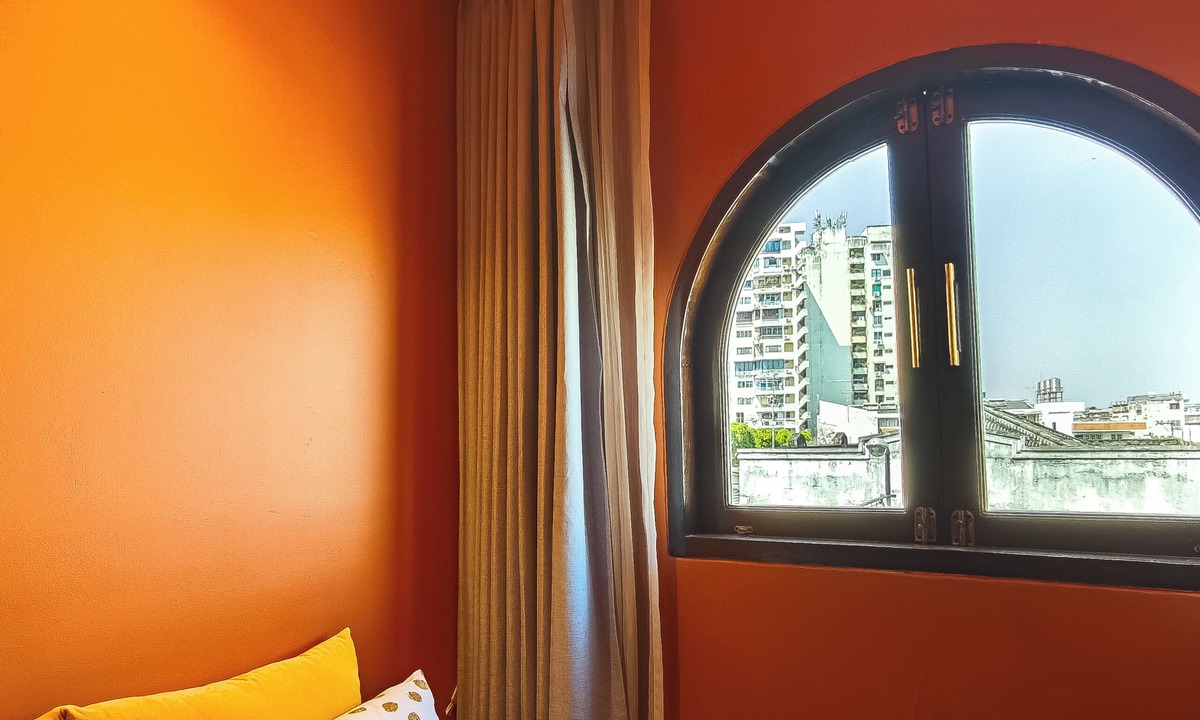 Thapae House | DAY & NIGHT by THE MOMENT