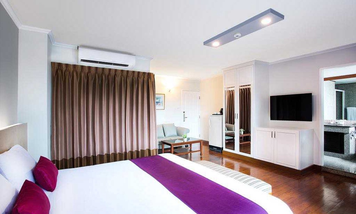 Yan Nawa Hotel | Collection O The Step Sathorn