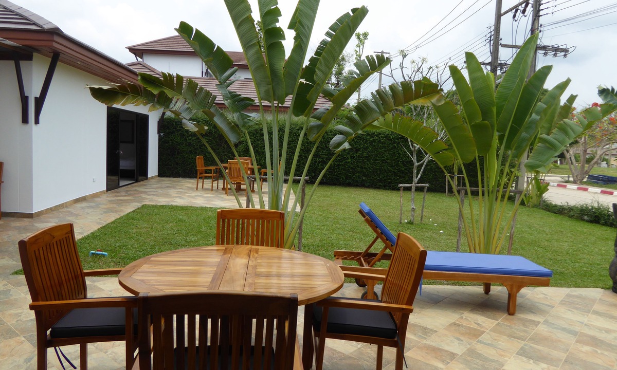 Rayong Villa | Tropicana Beach Villa at VIP Resort