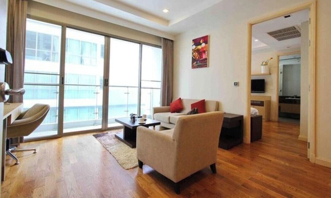 Asoke Apartment | 1 BR panoramic view in Bangkok