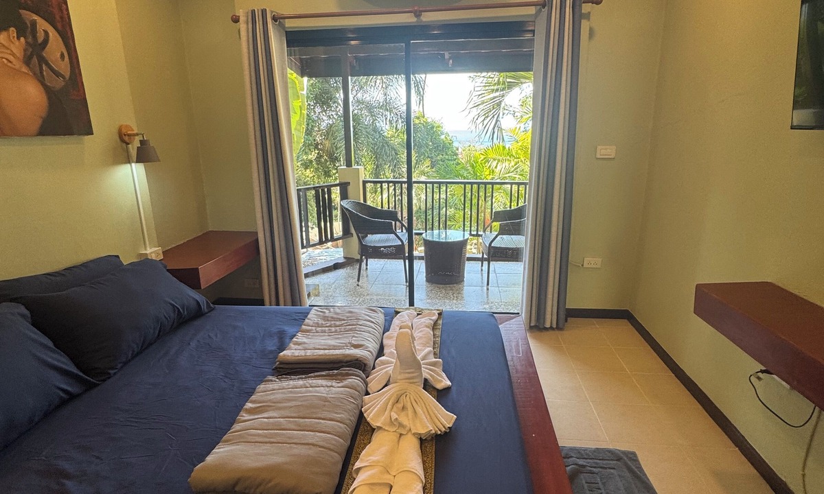 Haad Rin Apartment | Little Hill