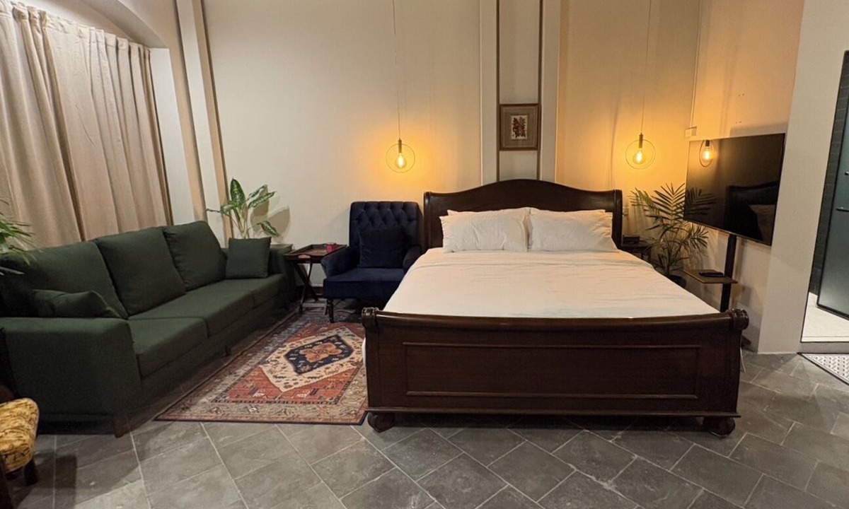 Chakkrawat House | Welcome to Churs Garden Boutique Stay 100-Year-Old Heritage Chinatown Bangkok
