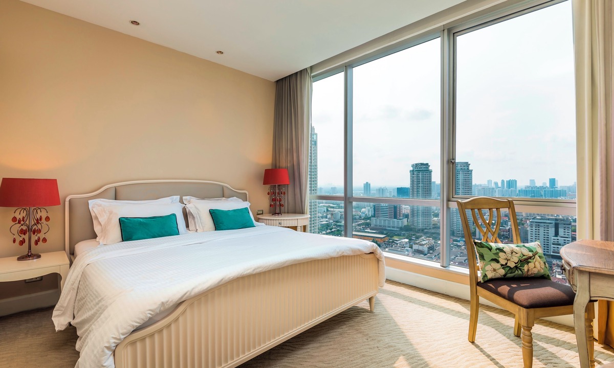 Yan Nawa Condo | 2 Bed Serviced Panoramic SkyVilla
