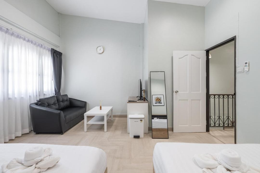 Chom Phon House | Pukkie House 149 Near MRT BTS LadPrao