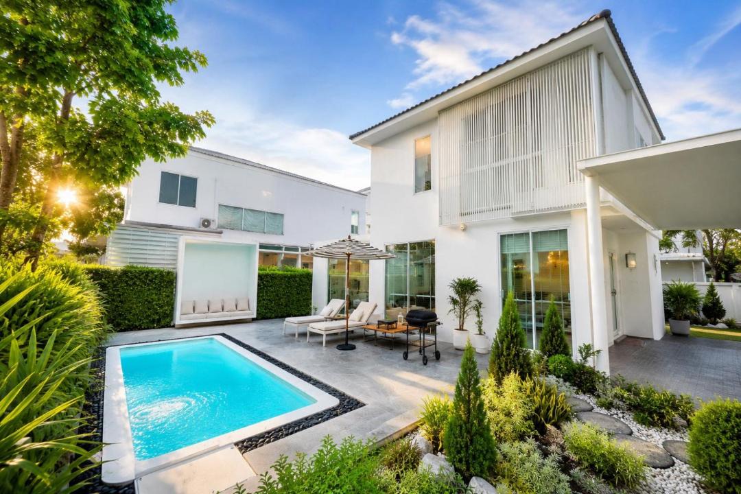 Saphan Sung Villa | THE RUX Pool Villa S14