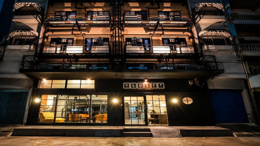 Bangkok Central Business District Hostel | The Blocks Hostel Sukhumvit 10