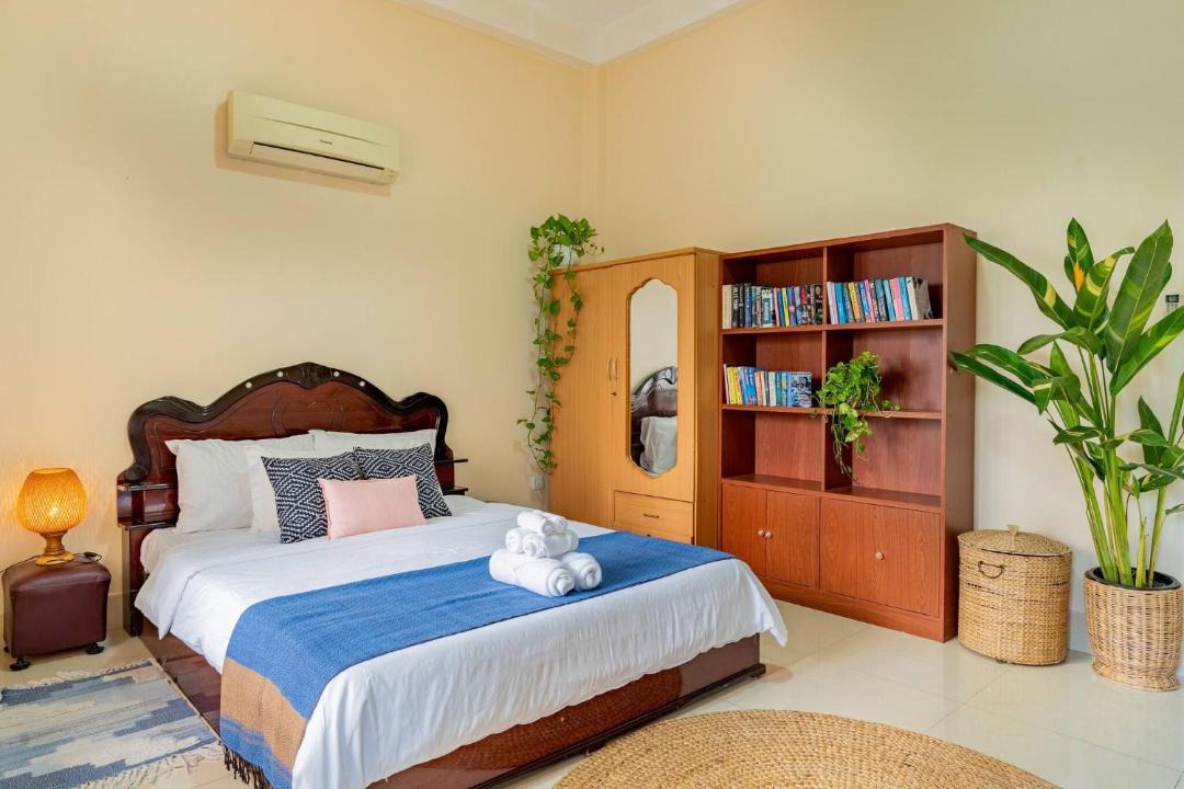 Ruessei Kaev Apartment | Sovann Haven - 2 Bedroom Retreat in Bassac Lane