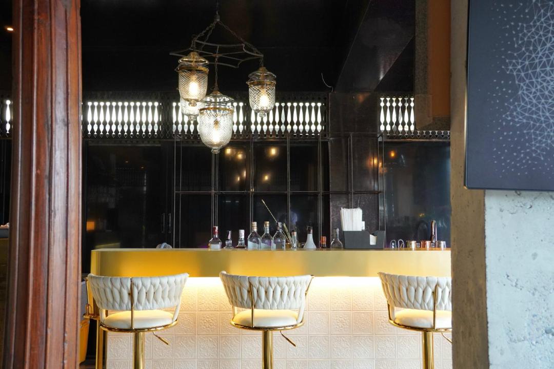 Khlong San Hotel | Amdaeng Bangkok Riverside Hotel