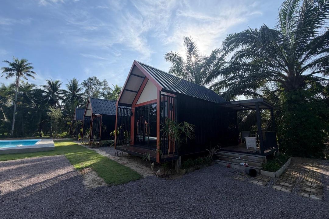 Chumphon Resort | Paradise Palm PoolVilla