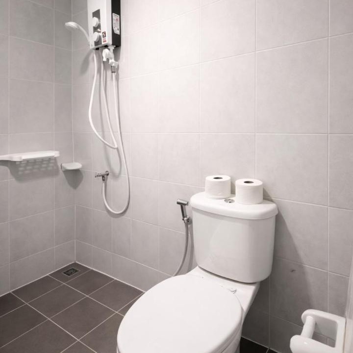 Lat Krabang Apartment | Pruksa House 3-Bedroom near Bangkok Airport with Free WiFi