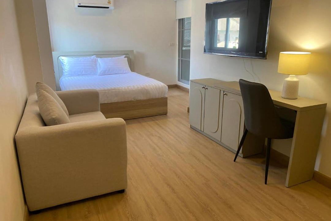 Chong Nonsi Apartment | Pipp Boutique