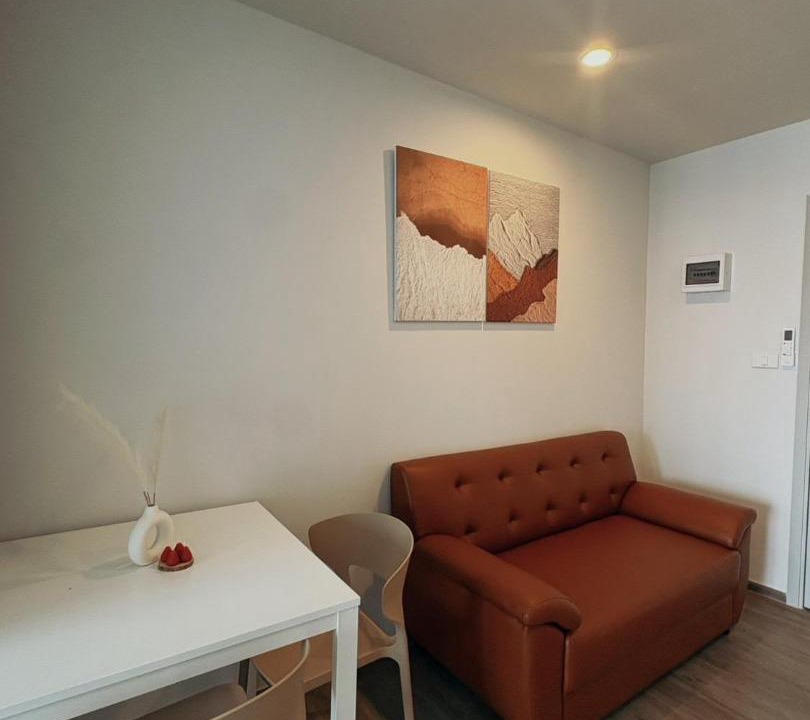 Talat Phlu Apartment | King bed and Pool
