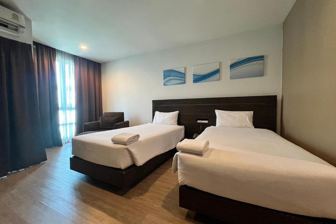 Lat Krabang Hotel | Crystal Suites Suvarnbhumi Airport