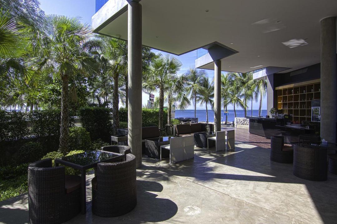 Saen Suk Hotel | Kalm Bangsaen Hotel
