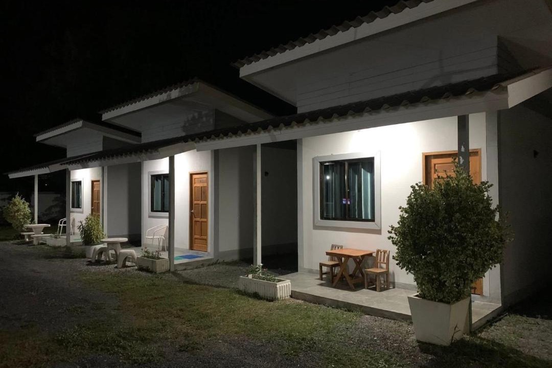 Nakhon Sawan House | KHUN CHUAT'S HOUSE