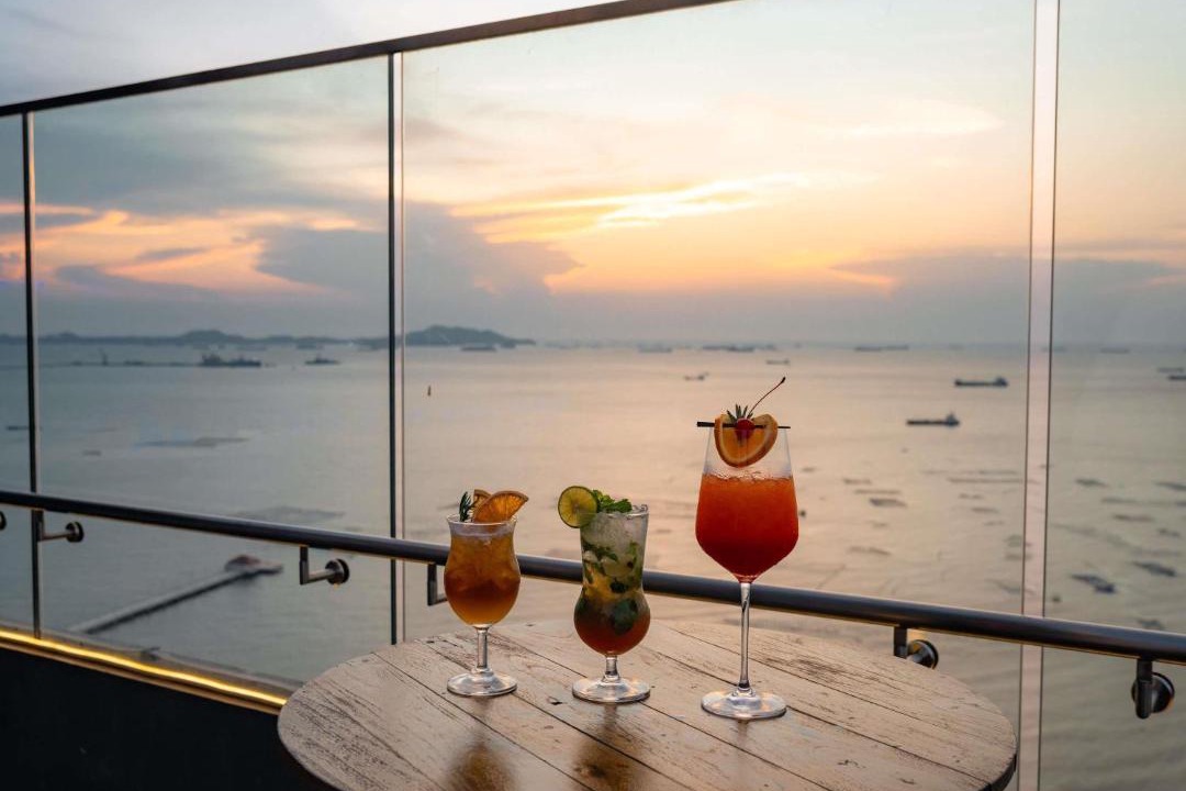 Tha Thaewawong Hotel | Novotel Marina Sriracha