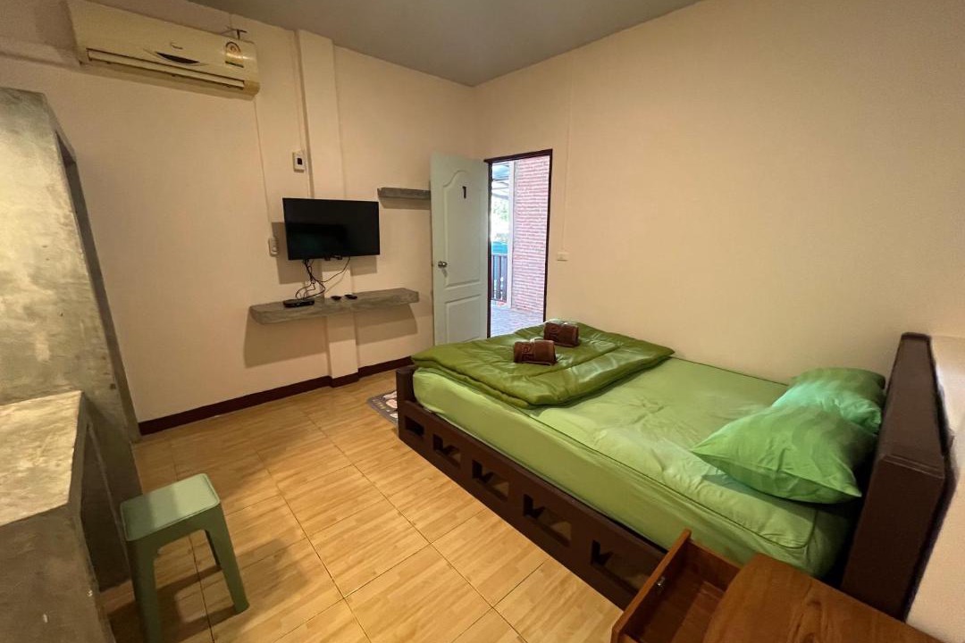 Ko Sichang House | ใบไม้