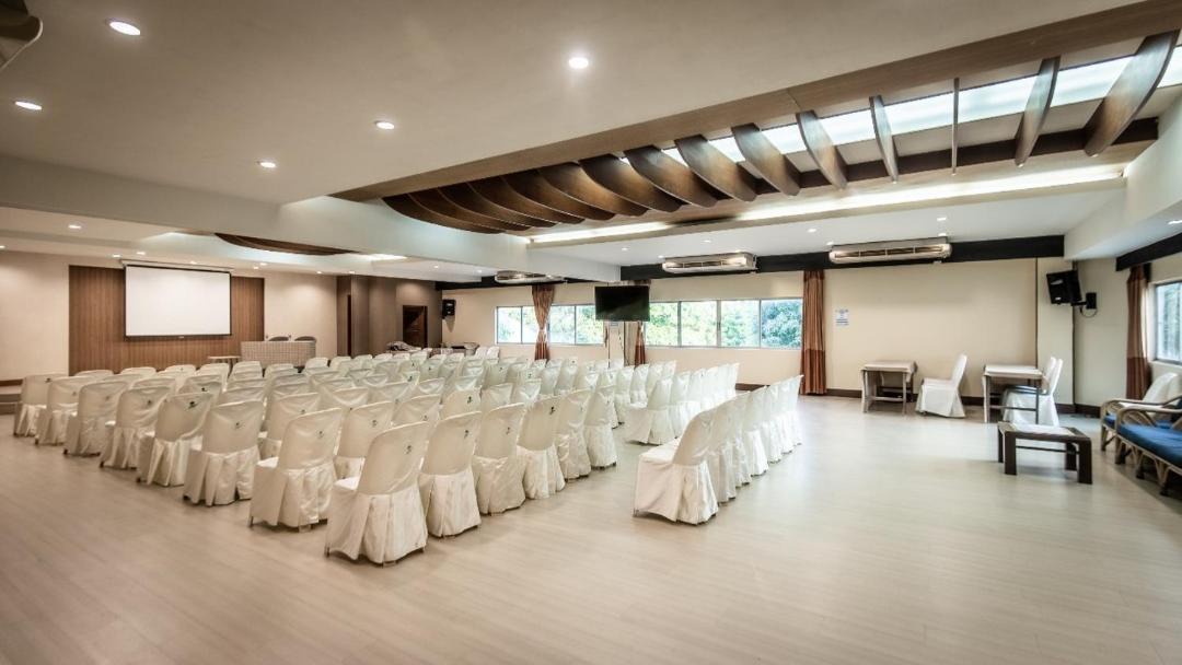 Saen Suk Hotel | Bangsaen Villa