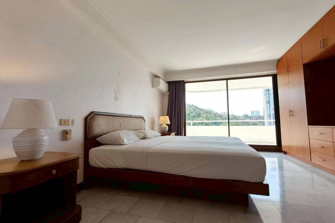 Pattaya Bay Hotel | The Monaco Residence