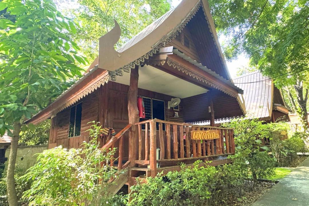 Phitsanulok Resort | Akchanok Homestay - Nature Retreat