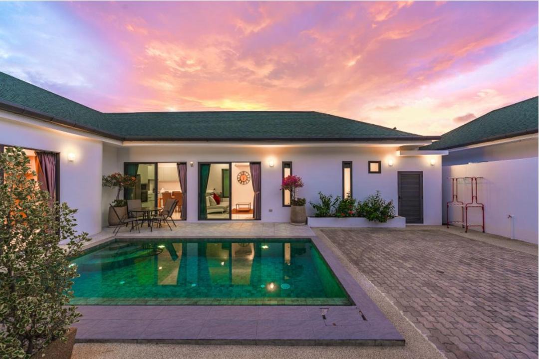 Ban Saiyuan Villa | V108 Luxury Pool Villa in Phuket Prime Location