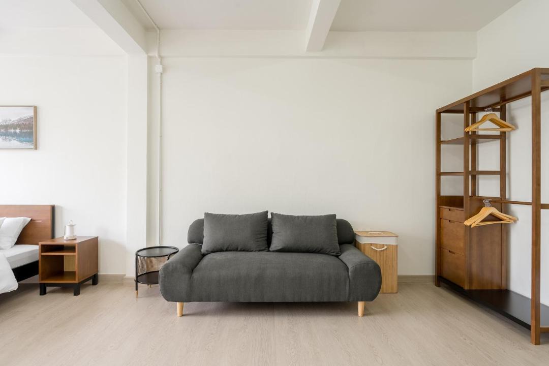 Phra Khanong House | Glow House Sukhumvit 54, Spacious Modern Rooms near BTS On Nut