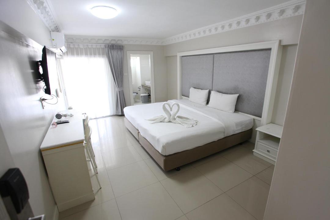 Phra Khanong Hotel | Romance Hotel Sukhumvit 97