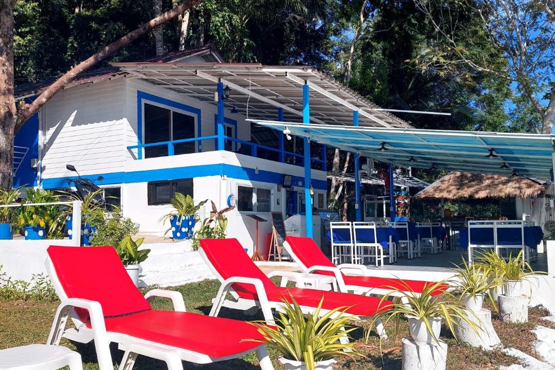 Khong Koi Beach House | Secret Garden Family House