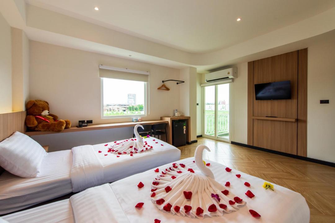 Khlong Nung Hotel | The Moment Hotel