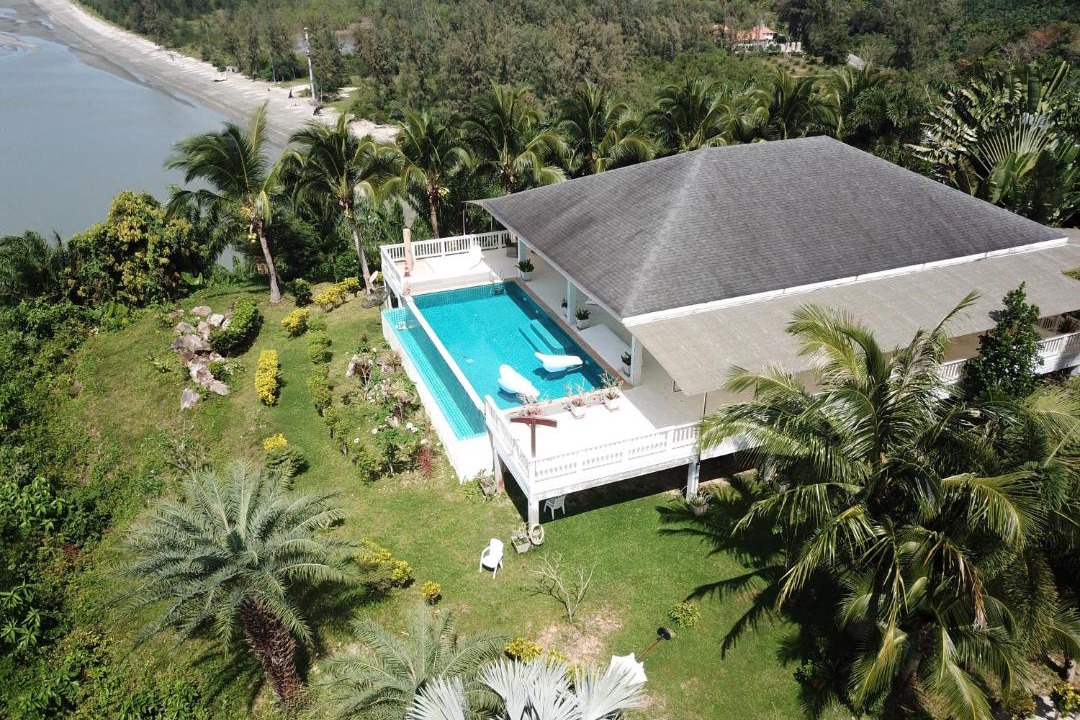 Sikao Villa | The Sunny Hill Pool Villa 240