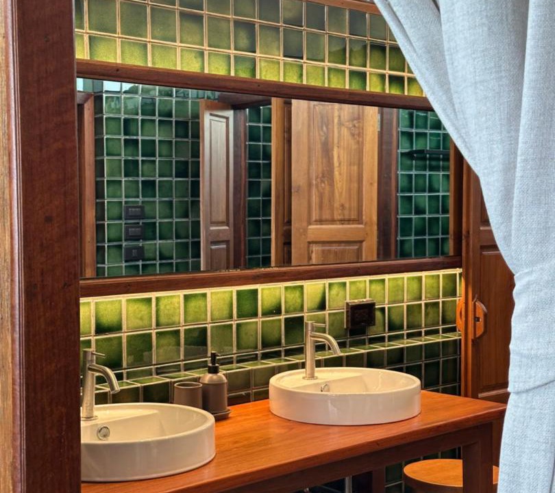 Samut Sakhon Bed & Breakfast | rongmai mahachai cafe and stay