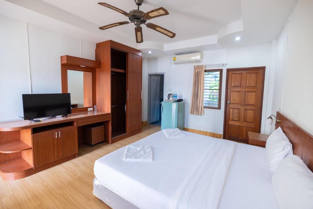 Nanai Road Hotel | G house guest house
