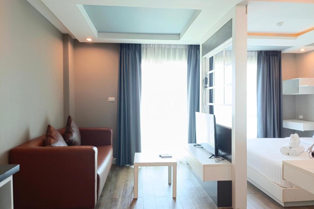 Noen Phra Hotel | Wisdom Hotel & Residence