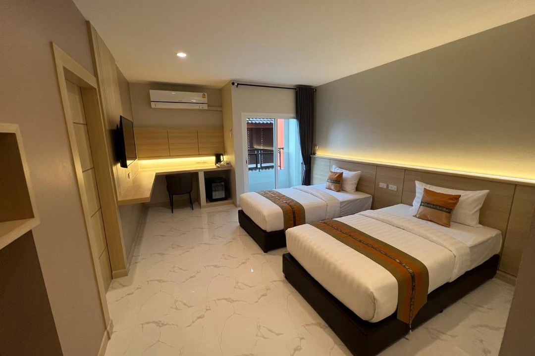 Ban Pa Yang Hotel | THE HUB SURATTHANl