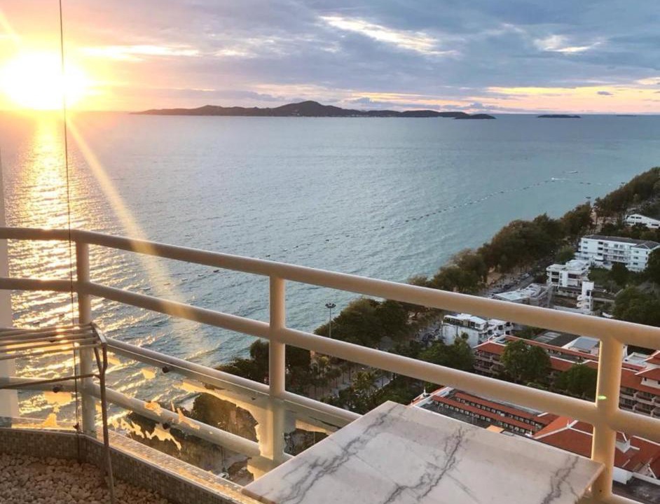 Jomtien Apartment | View Talay Condominium by Vlad Property