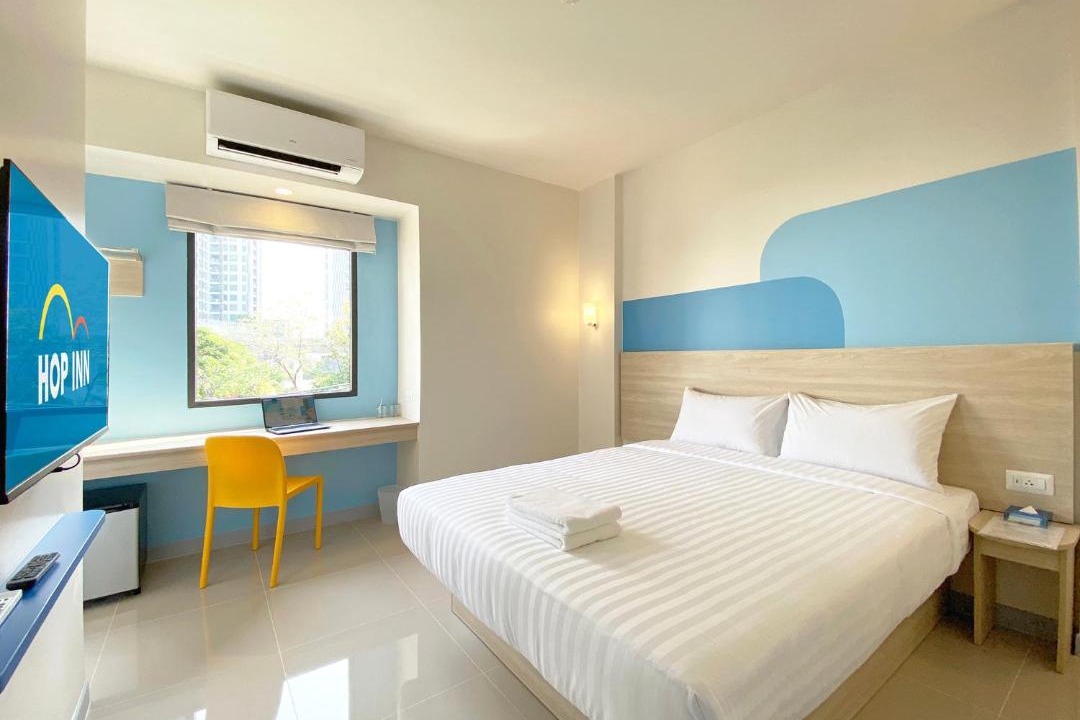 Phra Khanong Hotel | HOP INN Bangkok Onnut Station