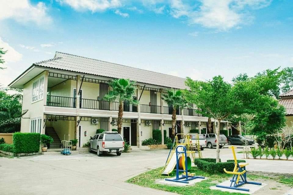 Chumphon Resort | Palm Sweet Resort
