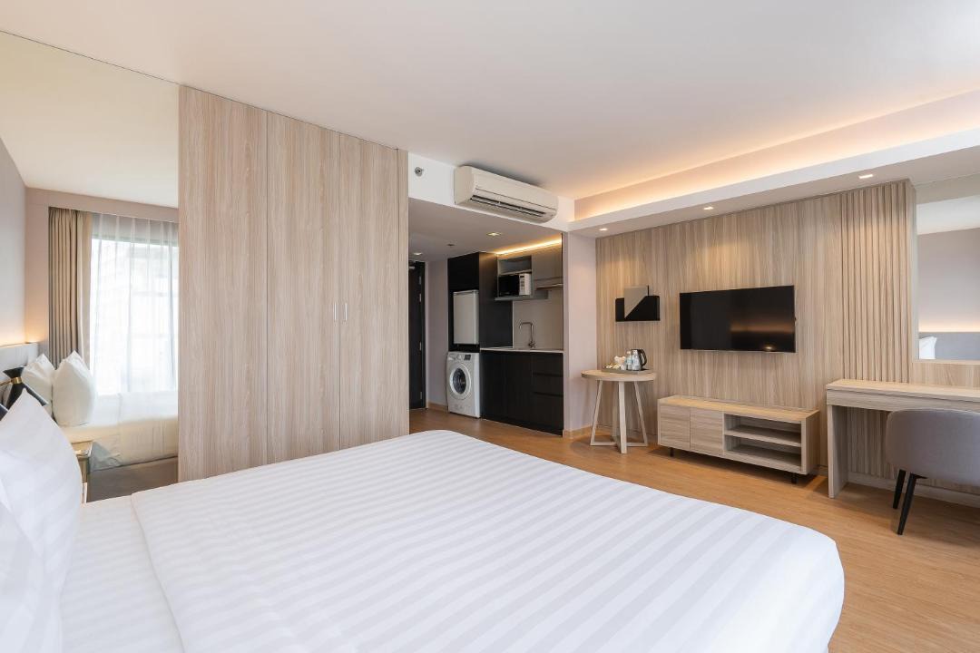 Central Pattaya Hotel | Aster Hotel and Residence by At Mind