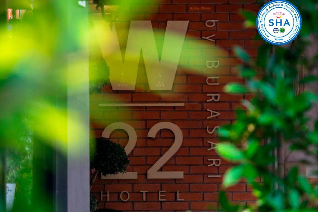 Pom Prap Hotel | W22 by Burasari