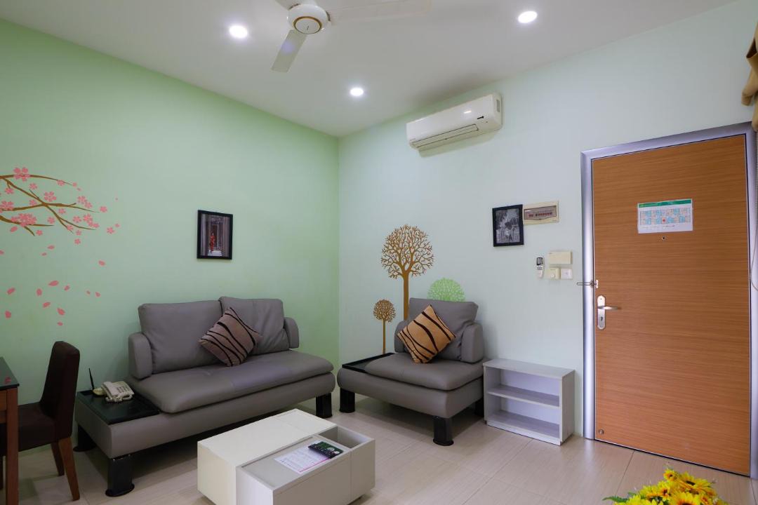 Daun Penh Apartment | Season Residence