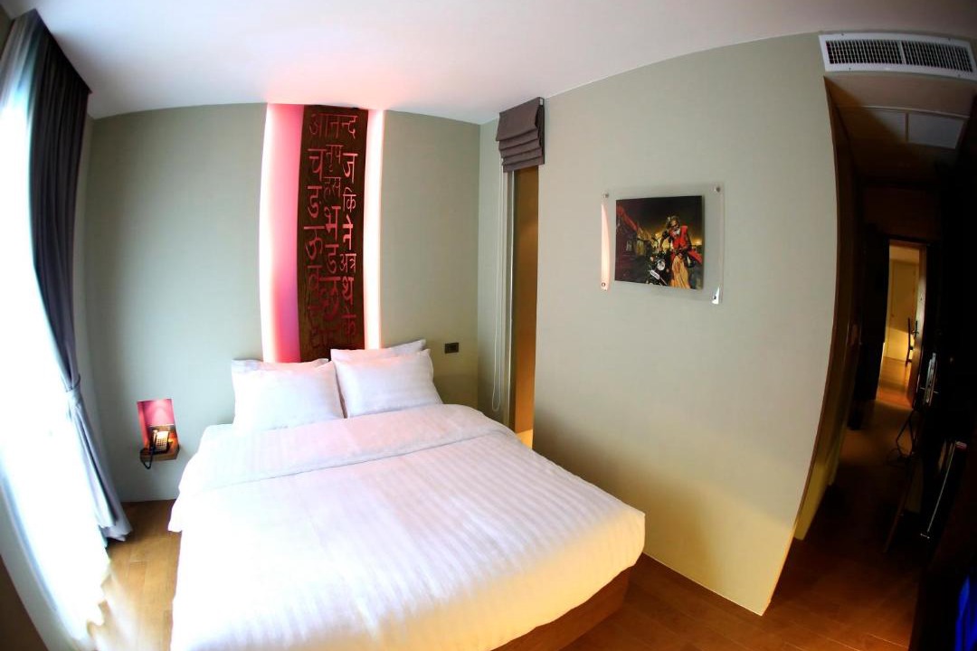 Silom Hotel | Silom One