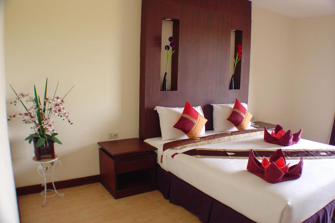 North Pattaya Hotel | Rada Villa