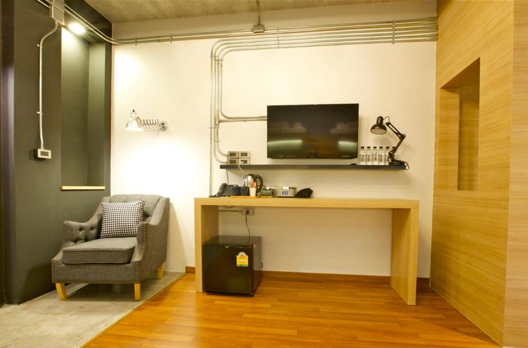 Khlang Hotel | The Plug Hotel