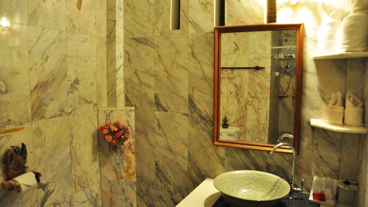 Photo of Bathroom in Thani