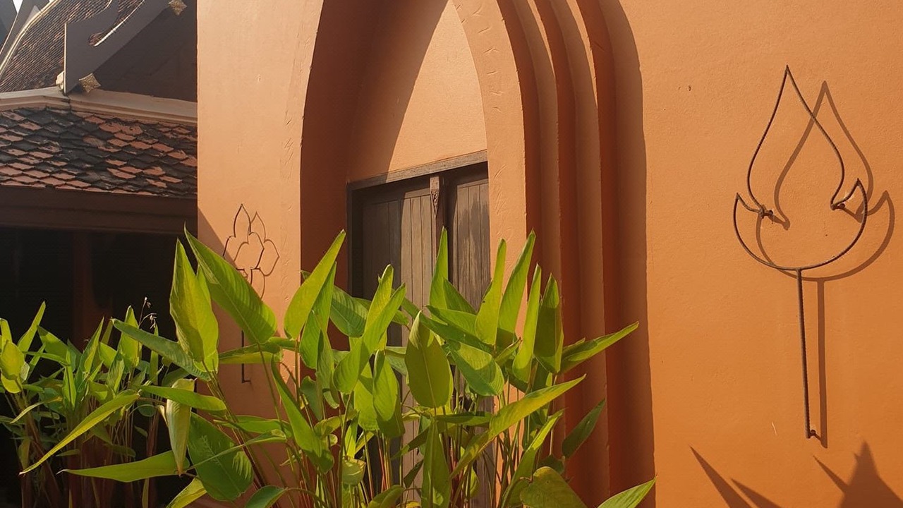 Photo of Buildings in Thani