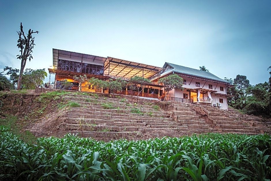 Photo of Buildings in Thong Pha Phum