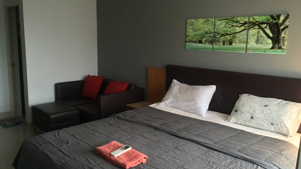Photo of Bedroom in Huai Khwang