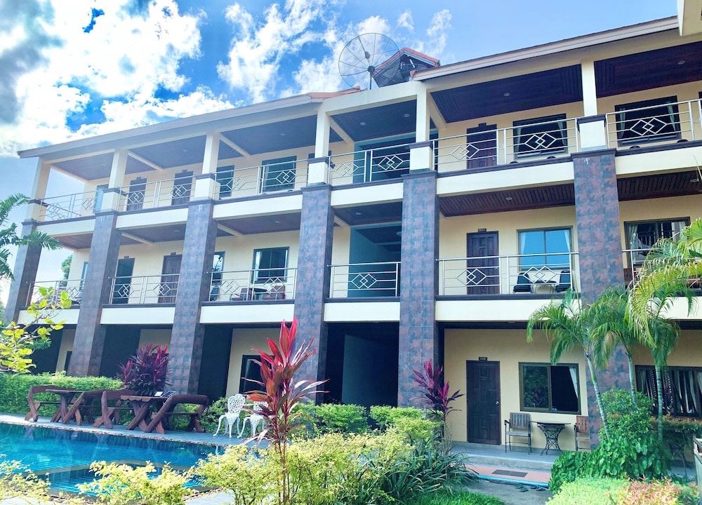 Photo of Buildings in Chaweng City Center